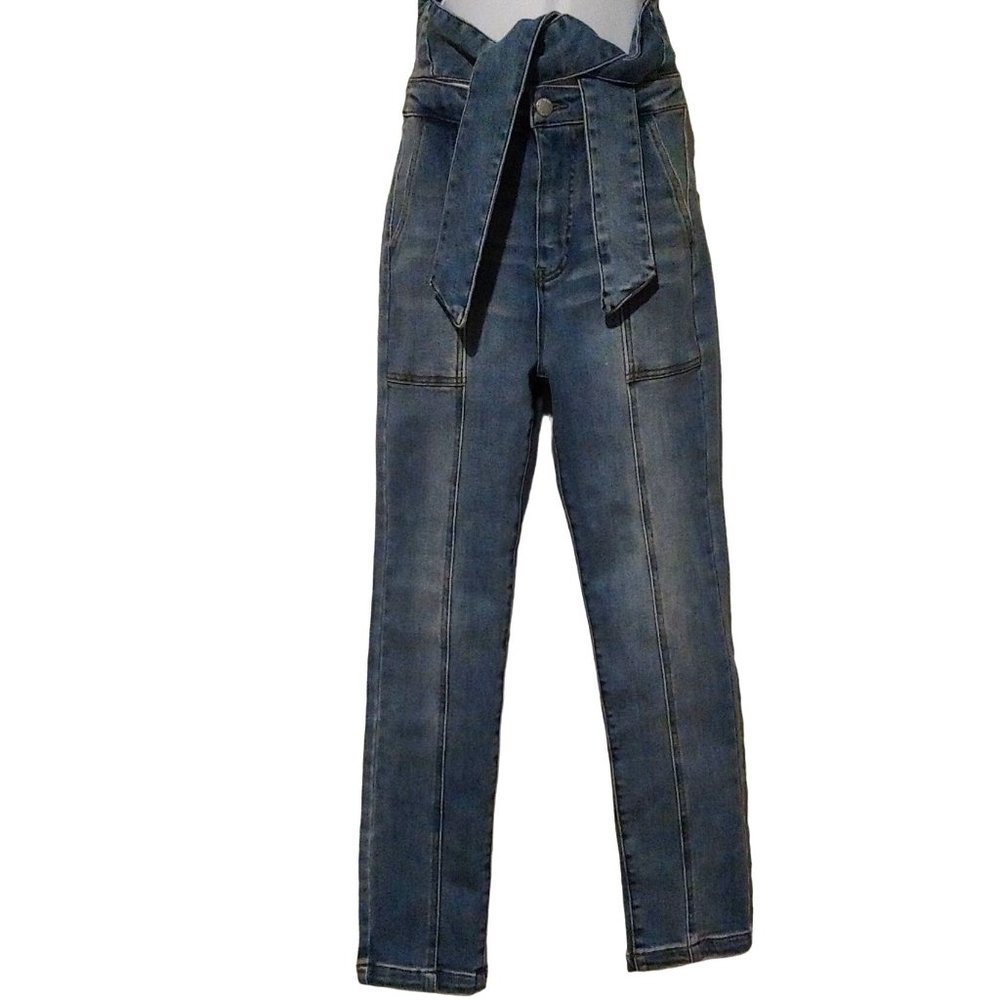 Risen Looking For Answers High Rise Tie-Belt Skinny Jeans Size 3